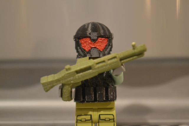 Lego-compatible Sci-Fi Jaeger Rifle 3D model thumbnail