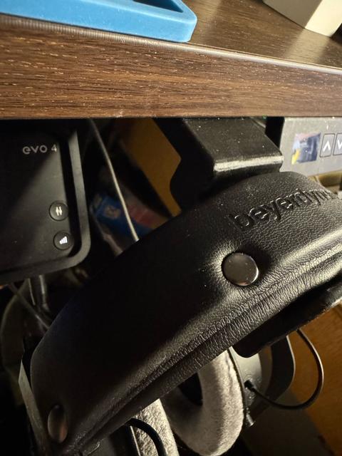 Desk Mount Headphone Holder (screw in remix) 3D model thumbnail