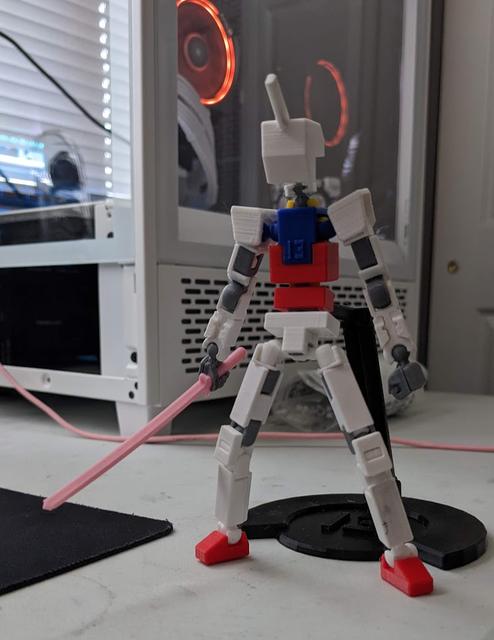 (LUCKY 13) RX-78-2 Color Variation 3D model thumbnail