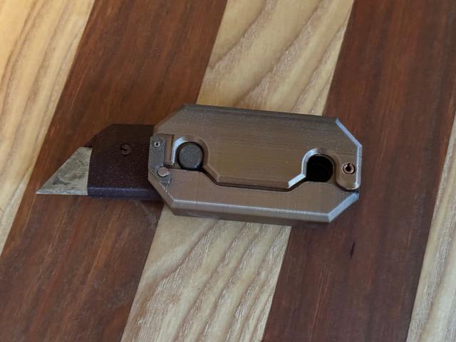 Utility Blade Gravity Knife No hardware 3D model thumbnail