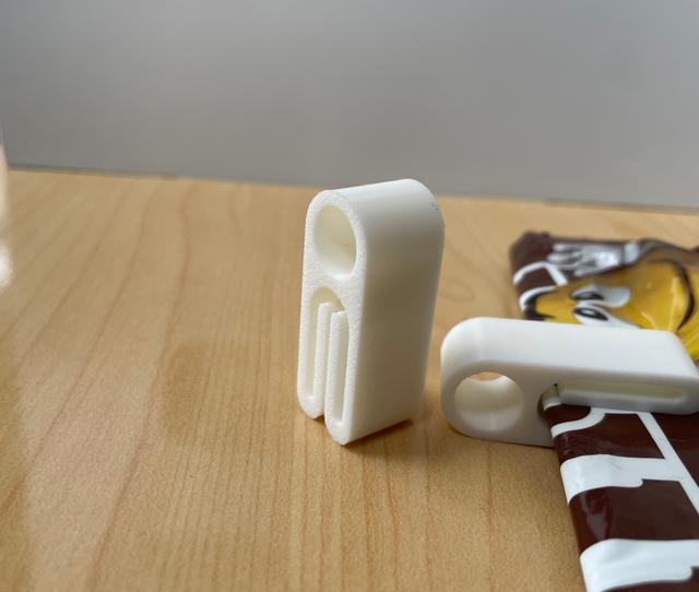 Bag and Packaging Closure Clips 3D model thumbnail