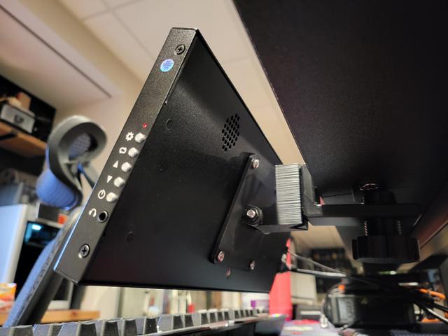 Small monitor clamp 3D model thumbnail