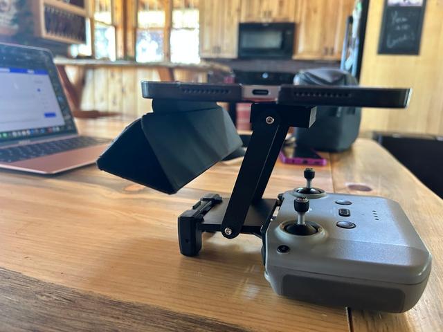 DJI RC N3 Phone/Ipad Riser 3D model thumbnail