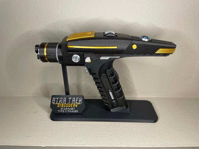 Star Trek Discovery Phaser 3D model thumbnail