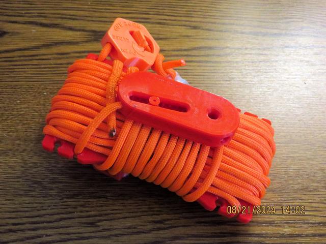 Mini Paracord Winder without the two loops 3D model thumbnail