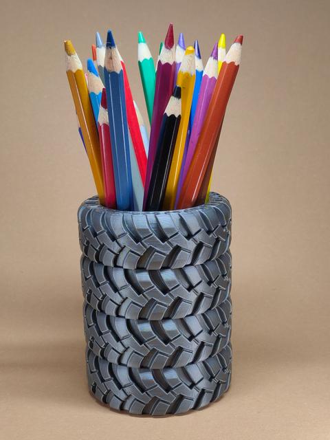 Tire pen holder 3D model thumbnail