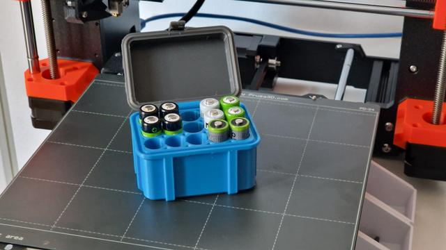 Improved AA Battery Rugged Box 3D model thumbnail
