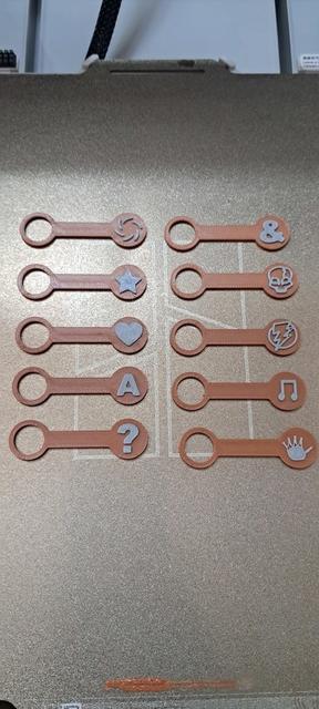 zipper pull logo 3D model thumbnail