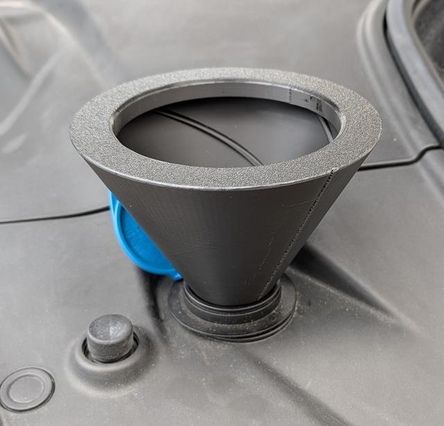 Washer fluid funnel for Polestar 2 3D model thumbnail