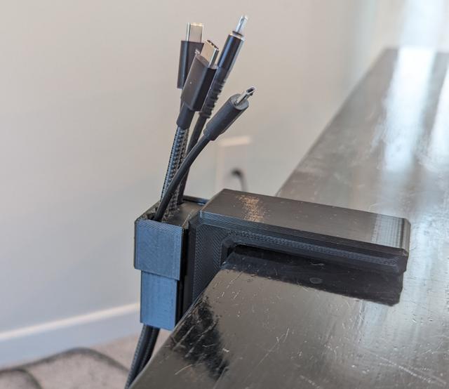 4mm Cable Organizer for Desk Clamp (Modular) 3D model thumbnail
