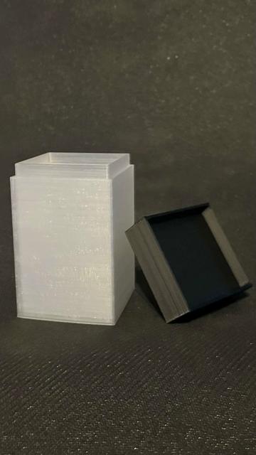 Dice Container 3D model thumbnail
