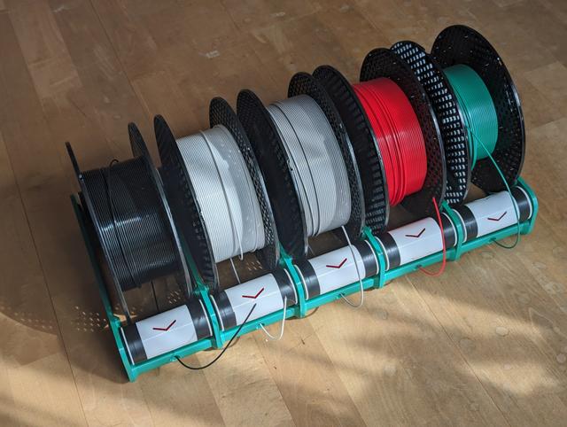 Auto-Rewind Spool Holder for Drybox 3D model thumbnail