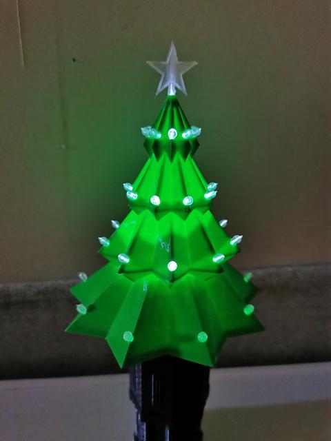 Lighted_Christmas_Tree 3D model thumbnail