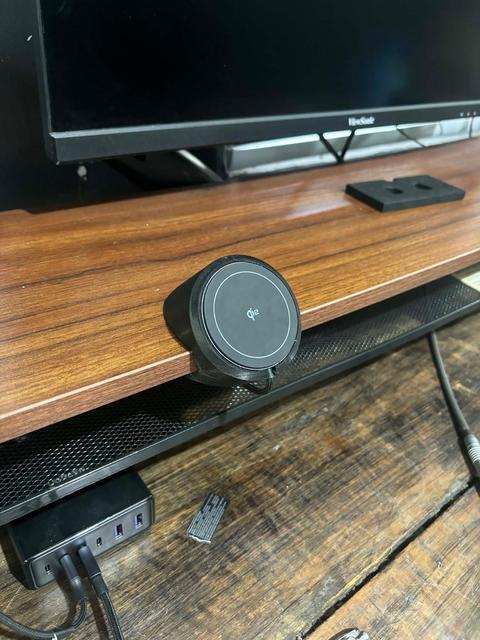 Ugreen Magflow Desk Riser Clamp 15mm 3D model thumbnail