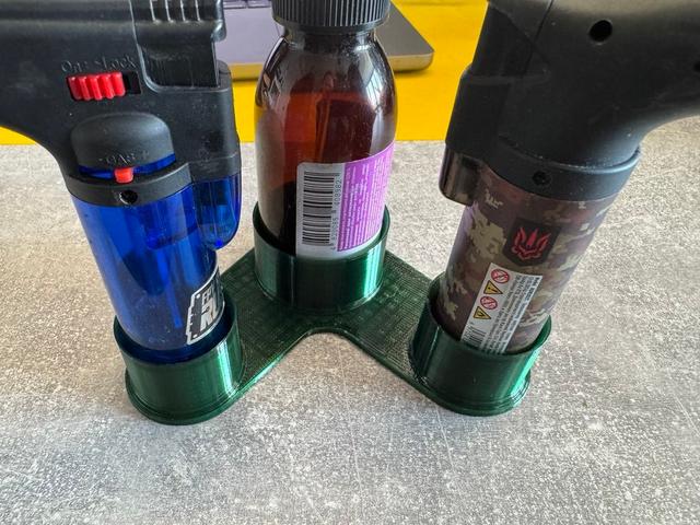 Simple bottle organizer for 3 bottles 3D model thumbnail