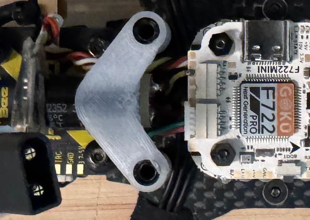 QAV-S Mini Capacitor Mount 3D model thumbnail