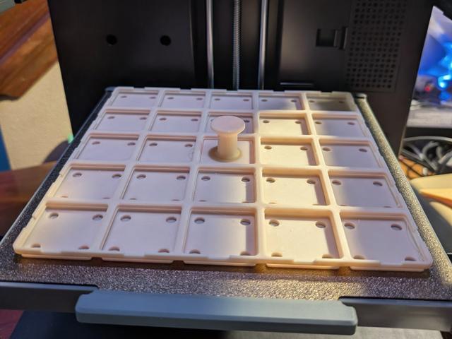 Gridfinity Baseplate+Lid with Handle+Connectors 3D model thumbnail