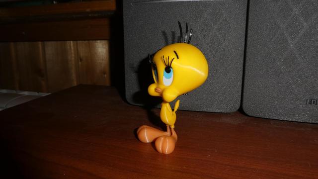 Tweety thicker legs 3D model thumbnail