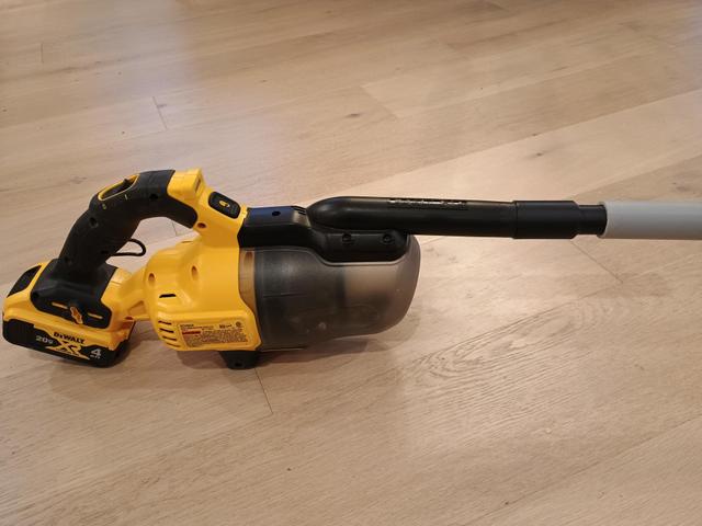 DeWalt (& 1.25" OD) Vacuum to 1" Conduit adapter 3D model thumbnail