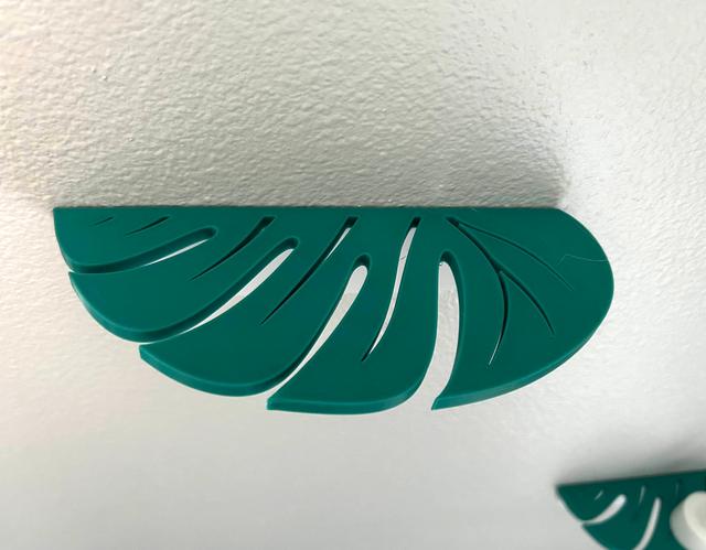 Monstera Leaf Trinket Shelf 3D model thumbnail
