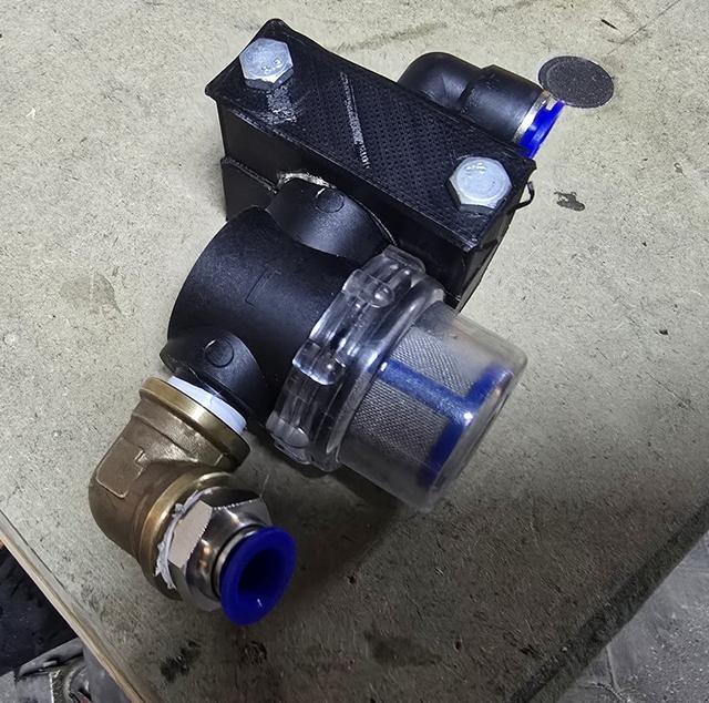 Seaflow 1/2" water pump filter strainer mount 3D model thumbnail