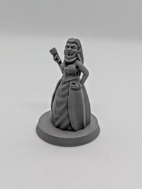 Vampire baroness FDM supportless 3D model thumbnail