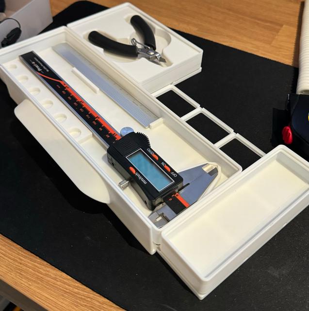 Drawer front for Gridfinity base with snap connectors 3D model thumbnail