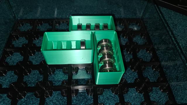 Gridfinity Bin for 6000ZZ Bearings 3D model thumbnail