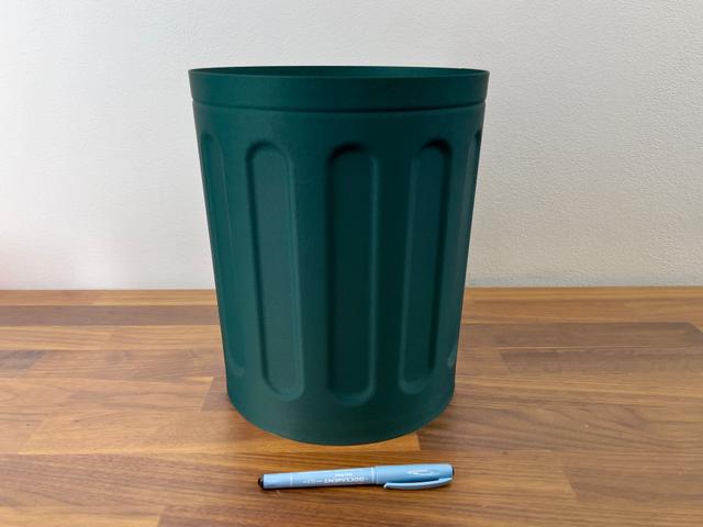 Trash bin (in vase mode) 3D model thumbnail