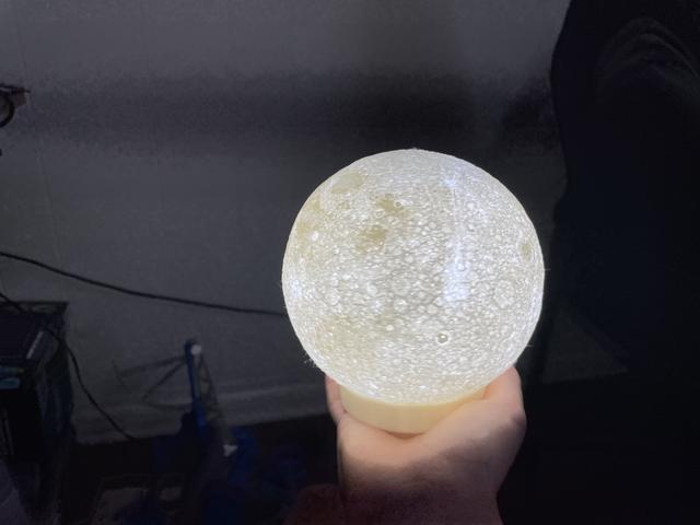 wireless moon lamp 3D model thumbnail