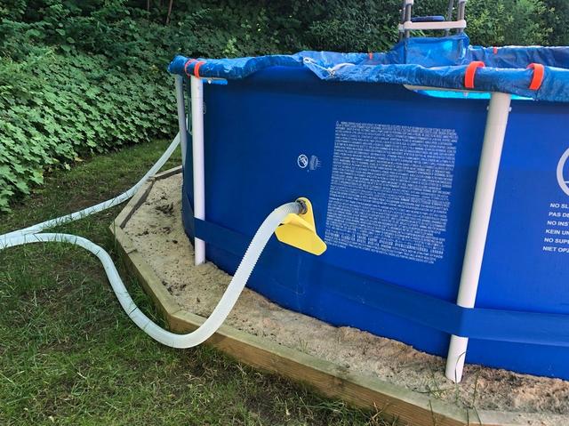 Pipe Holder for Intex Pool / Bestway Pool 3D model thumbnail