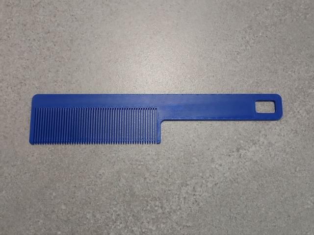 Comb with Hook 3D model thumbnail