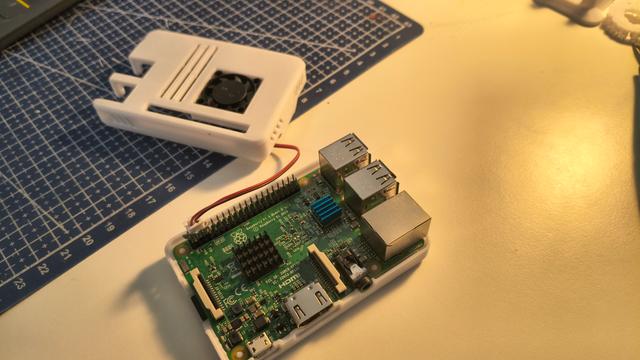 Snap-Fit Raspberry Pi 3 B+ Case with Custom 25×25×7 mm Fan Support 3D model thumbnail