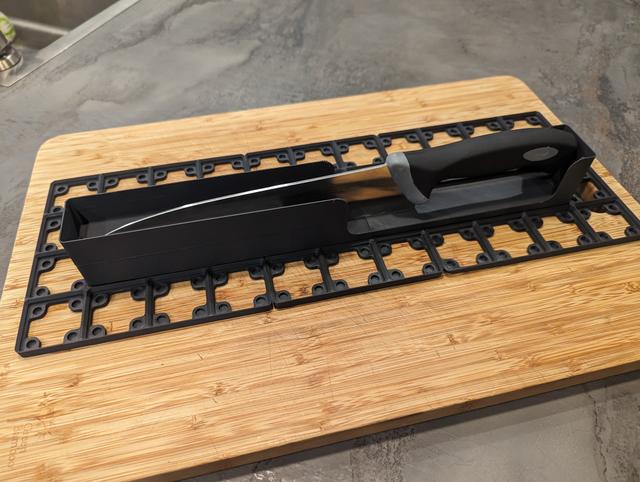 Gridfinity Chef knife holder 3D model thumbnail