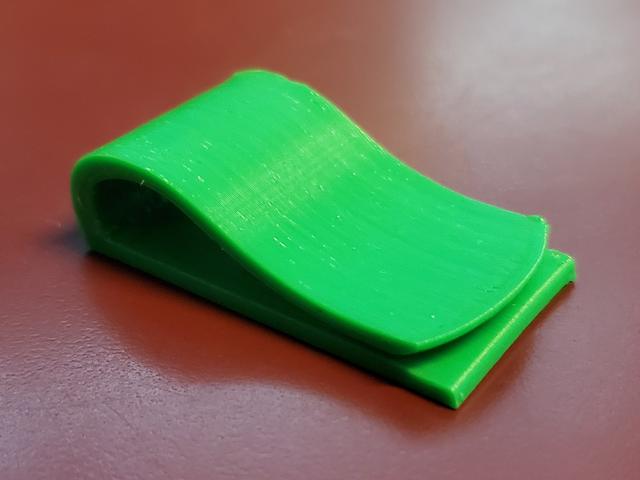 Clip 3D model thumbnail