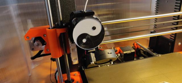 Another Extruder Spin Indicator - Yin-Yang 3D model thumbnail