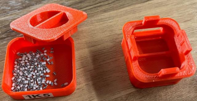 SMD parts box and separator 3D model thumbnail