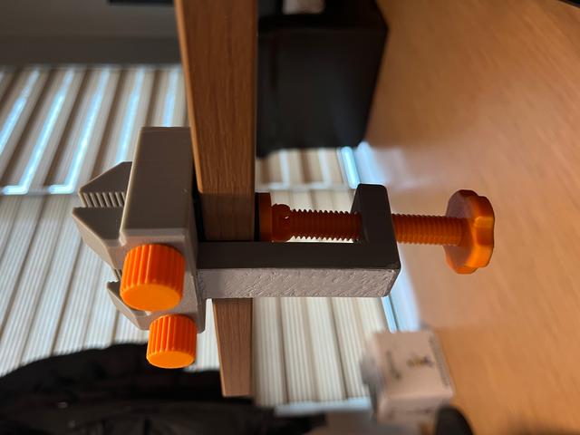 Mini desk clamp 3D model thumbnail