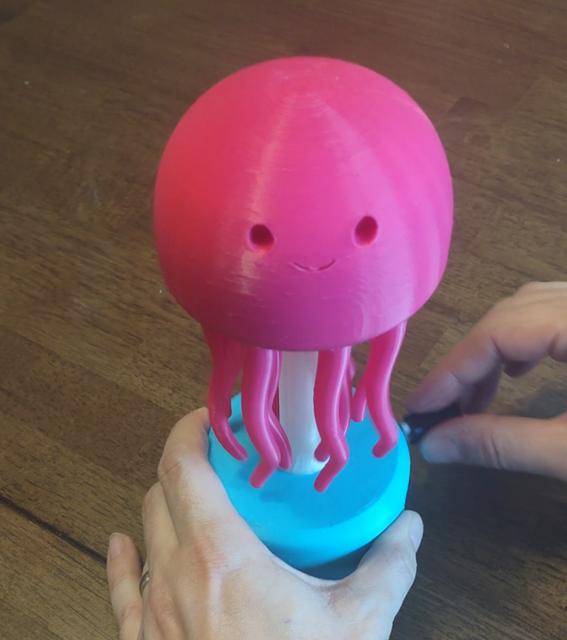 Jellyfish Swimming - Happy face dome 3D model thumbnail