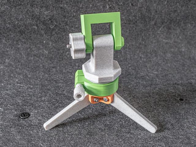 Smaller legs for the mini tripod 3D model thumbnail