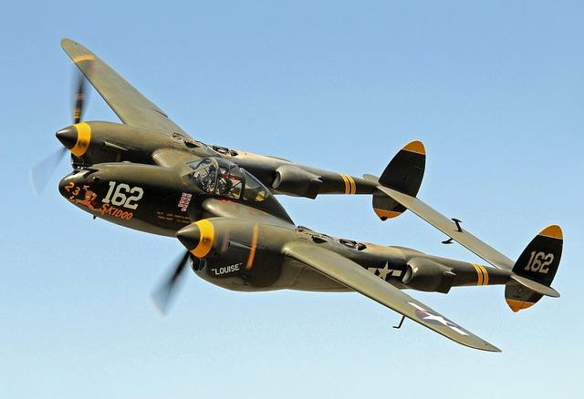 Lockheed P-38 Lightning 3D model thumbnail