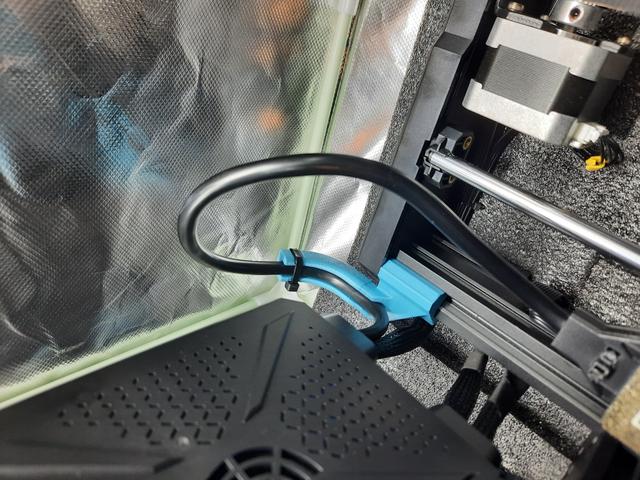 Sovol SV06 Heatbed cable support curved 3D model thumbnail