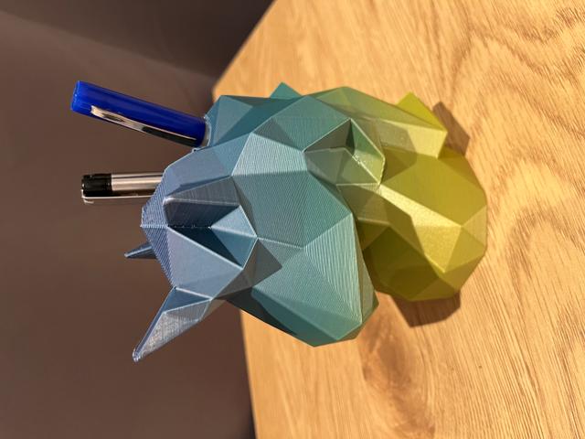 Poly unicorn pen holder remix 3D model thumbnail