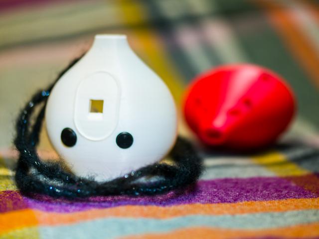 Oinkarina Neklace Instrument  6 -> 4/5 Hole buttons 3D model thumbnail
