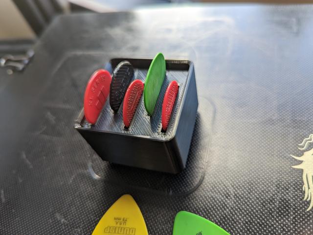 gridfinity plectrum holder 3D model thumbnail