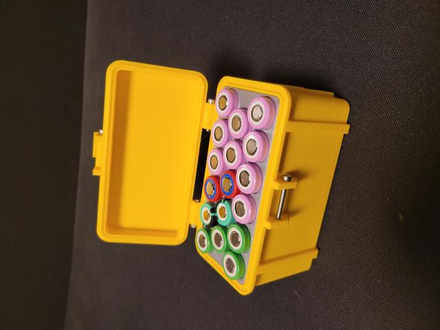 17pcs 18650 battery rugged case 3D model thumbnail