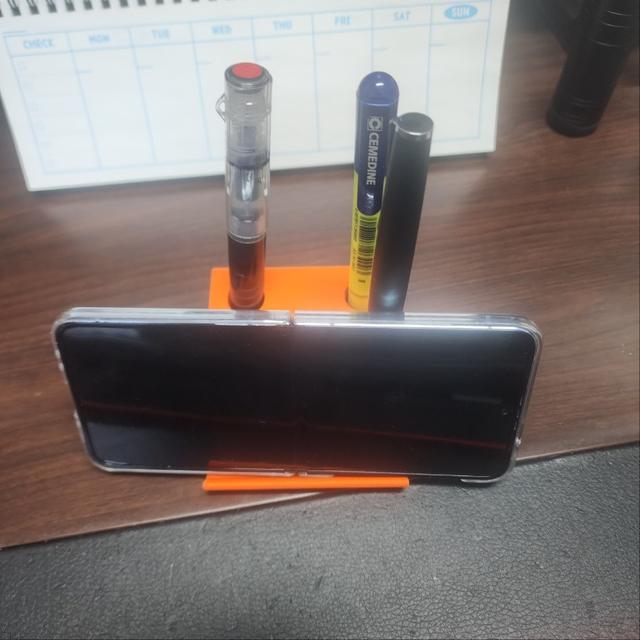 Pen holder & Phone stand 3D model thumbnail