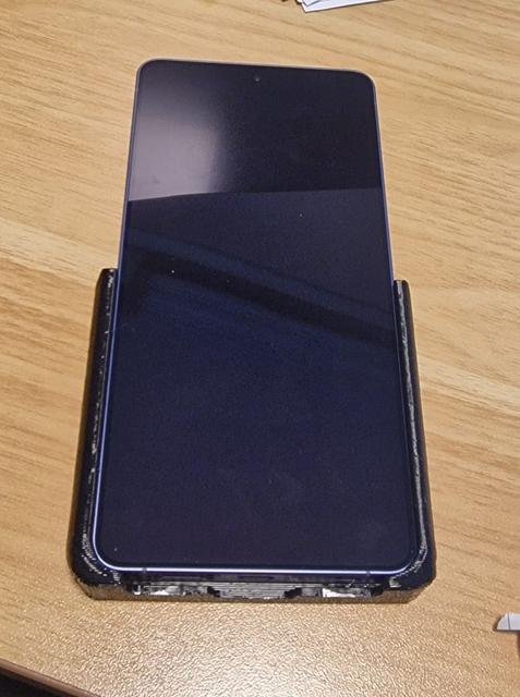 Car holder for Samsung s26 Ultra without case for brodit pivot. 3D model thumbnail