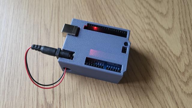 Arduino Uno Case with 9V Battery slot 3D model thumbnail