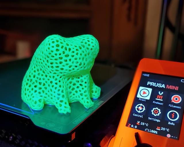 Fred The Frog Voronoi 3D model thumbnail